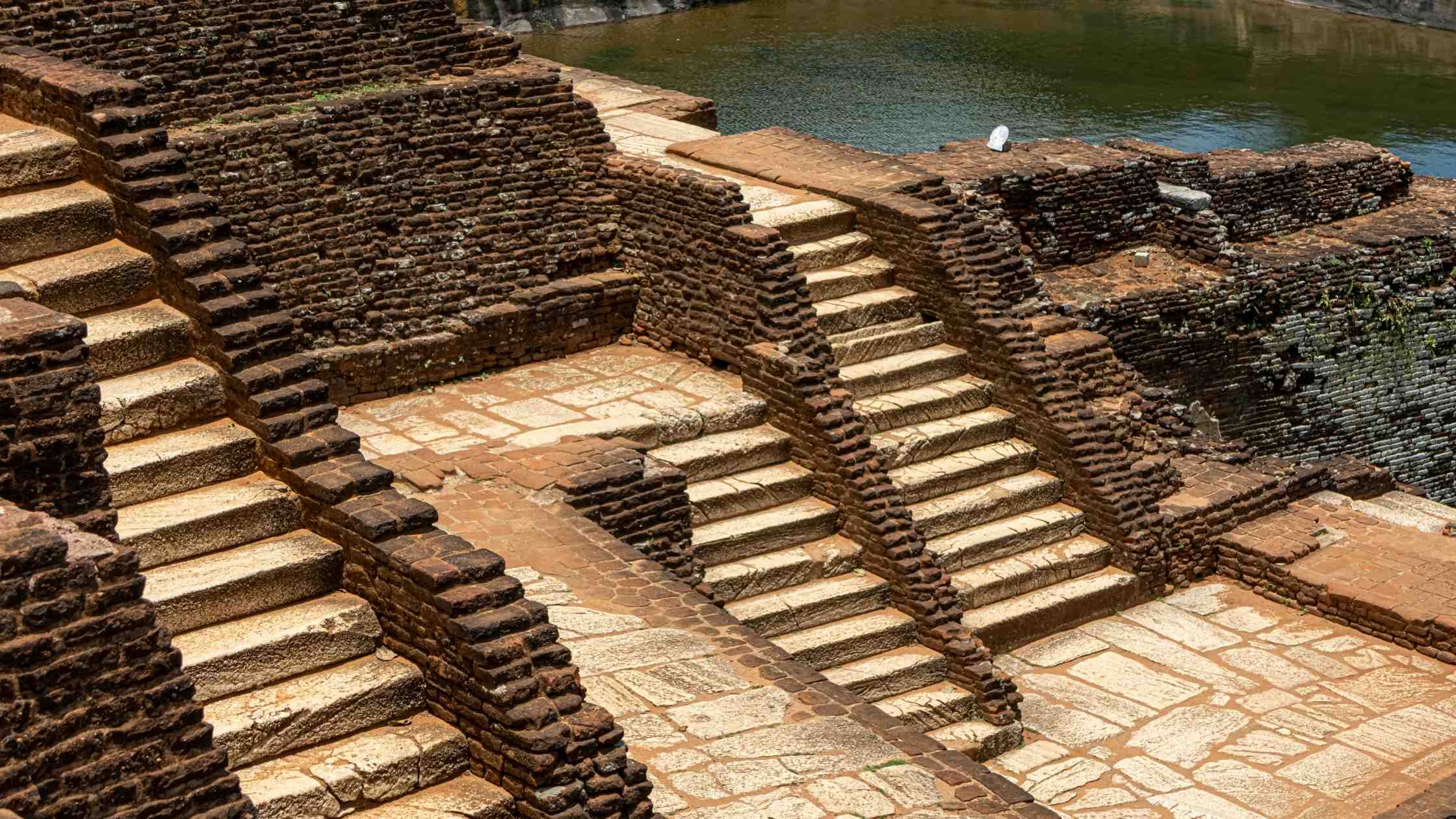 The Hike That Enlightens You On Perseverance – Exploring Sigiriya Rock Fortress