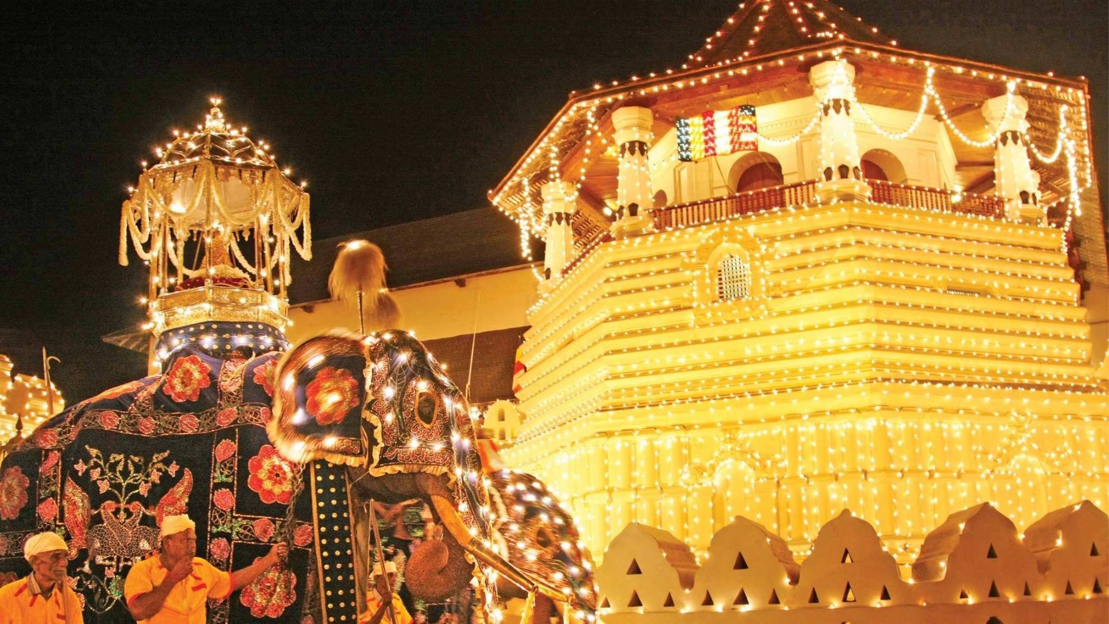 When Elephants Dance and Fire Flies – Kandy and the Temple of the Tooth Relic