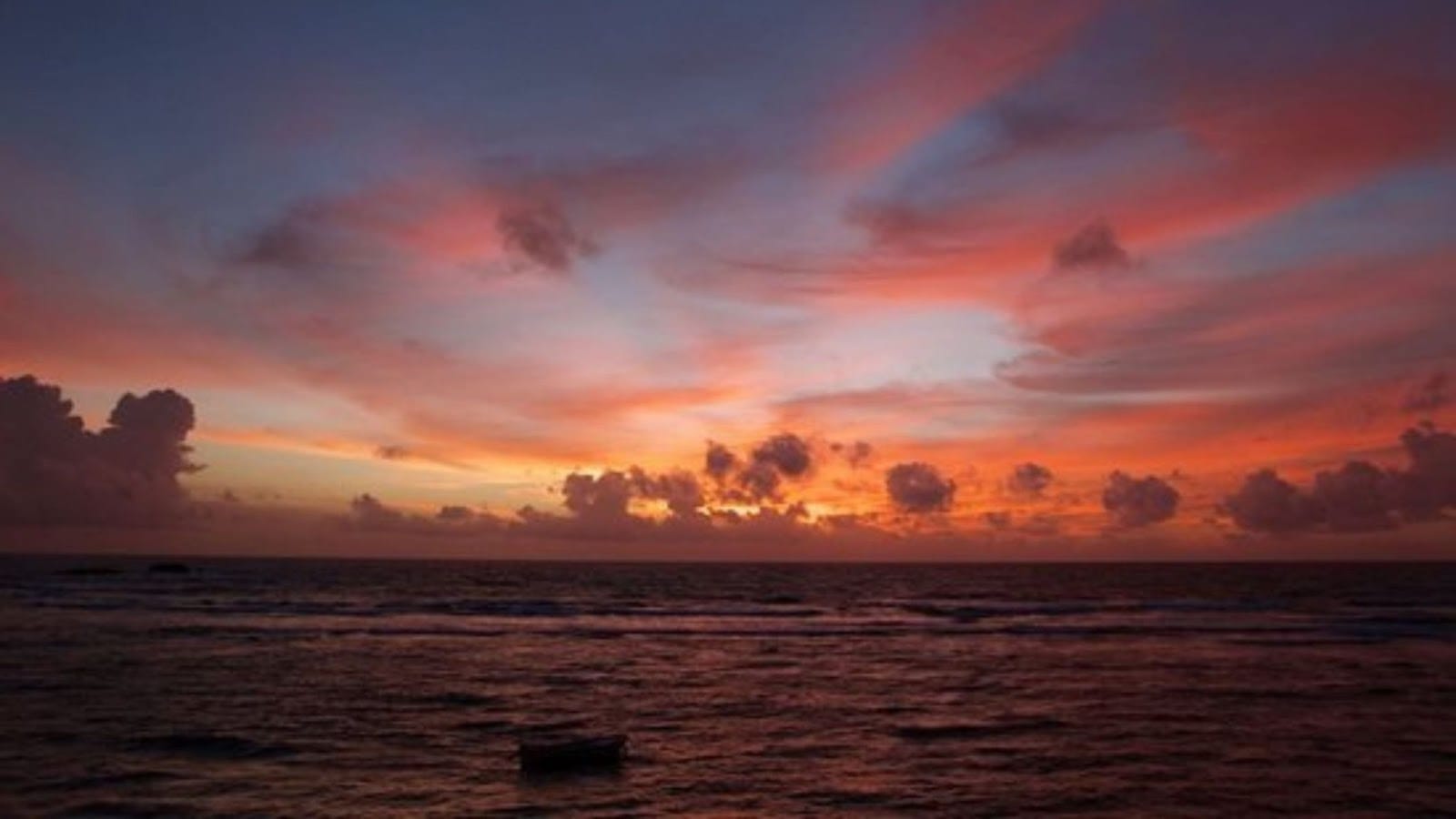 When the Sun Goes Down – Best Places to Visit in Hikkaduwa